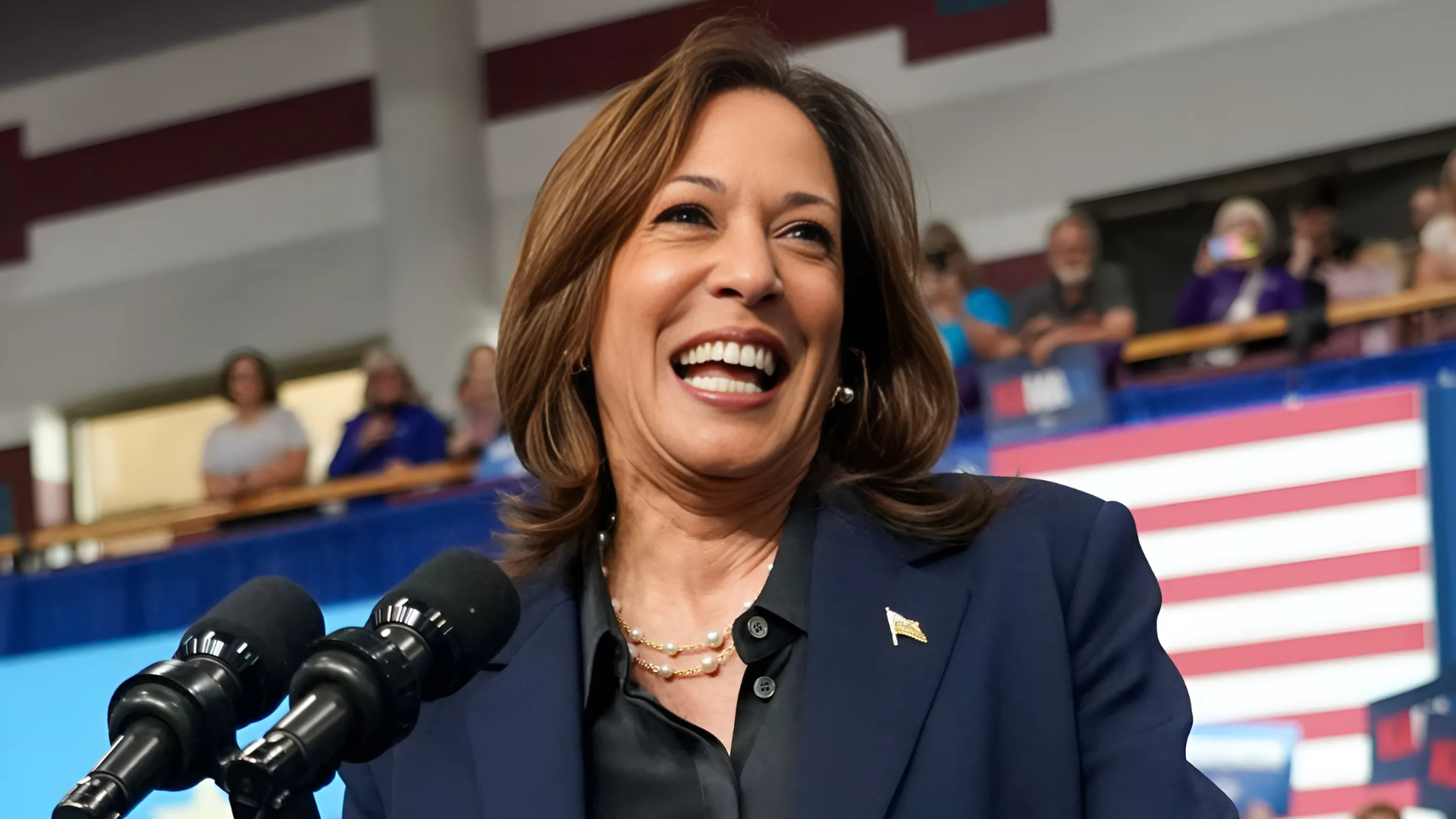 Kamala Harris Waves Off Trump Hecklers at the ‘Wrong Rally’: ‘I Think You Meant to Go to the Smaller One Down the Street’ 