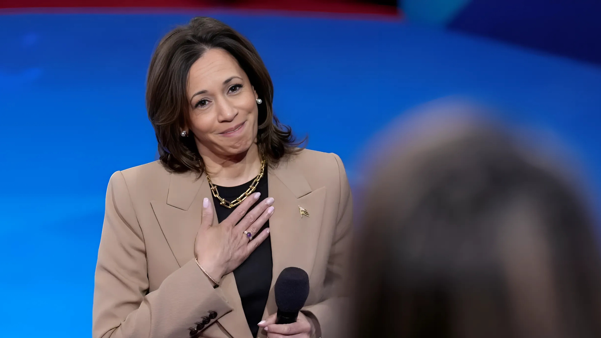 Kamala Harris Courts Latino Voters: Supports Dreamers and Tackles Key Issues at Las Vegas Town Hall